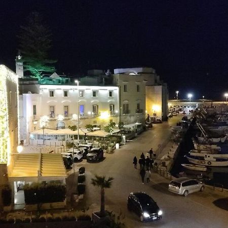 Emozioni Dal Porto Apartment Trani Exterior foto
