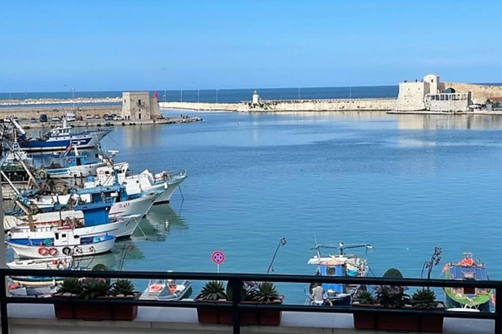 Emozioni Dal Porto Apartment Trani Exterior foto