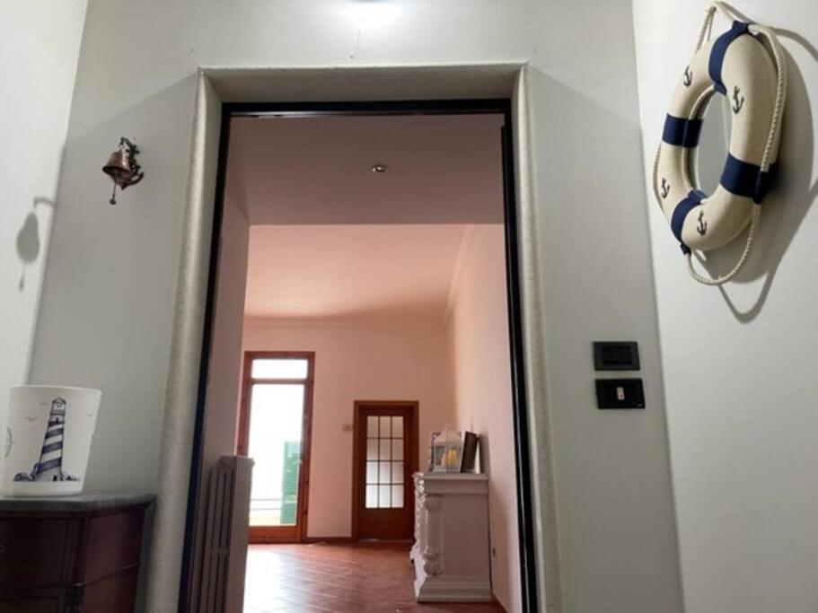 Emozioni Dal Porto Apartment Trani Exterior foto