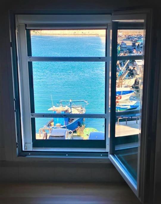 Emozioni Dal Porto Apartment Trani Exterior foto